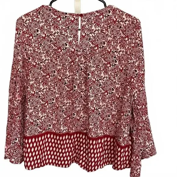 Available by Angela Fashion Red and White Floral Patterned Blouse Medium - Picture 6 of 8